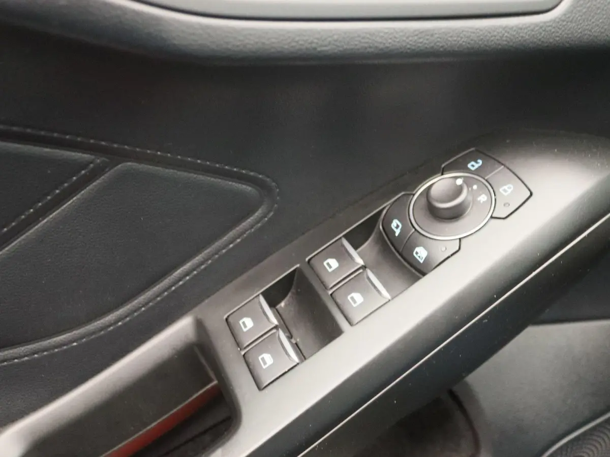 1.0 EcoBoost Connected 100pk | Adaptieve Cruise Control | Dodehoek | Camera | Led