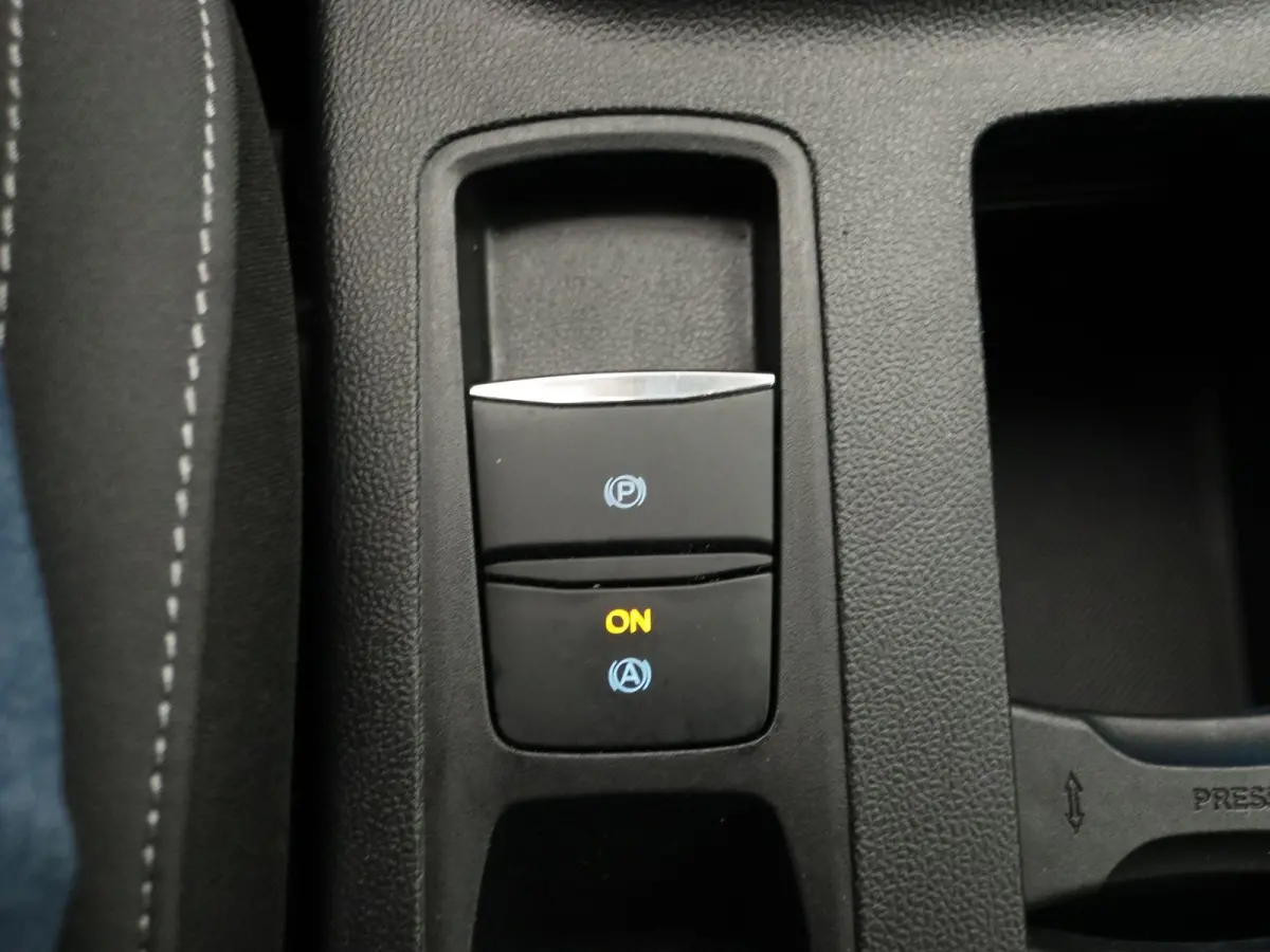 1.0 EcoBoost Connected 100pk | Adaptieve Cruise Control | Dodehoek | Camera | Led