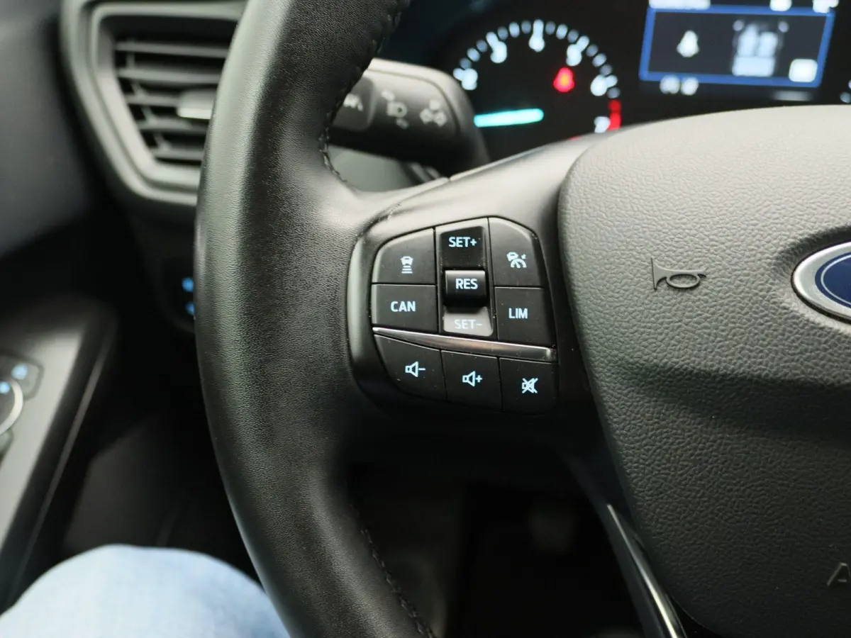 1.0 EcoBoost Connected 100pk | Adaptieve Cruise Control | Dodehoek | Camera | Led