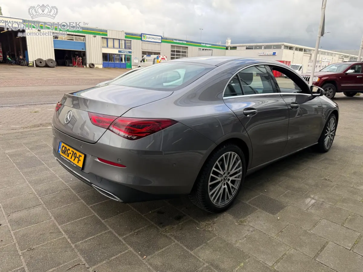 180 Luxury Line