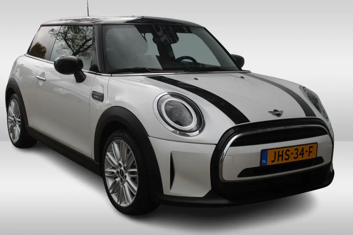 Mini 1.5 Camden Go Edition Stoelverwarming l Apple carplay/ Android auto l Cruise control l Sfeerverlichting VDL auto