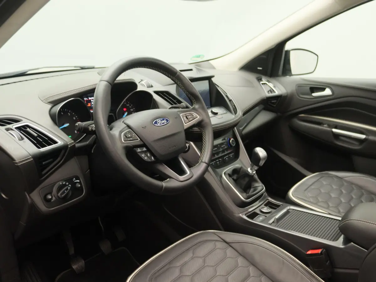 1.5 EcoBoost Vignale Panoramadak | Trekhaak | 18"inch | Winterpack | Leder + elek. st. + memory | Getint glas | Navigatie | Climate control | Elek. klep