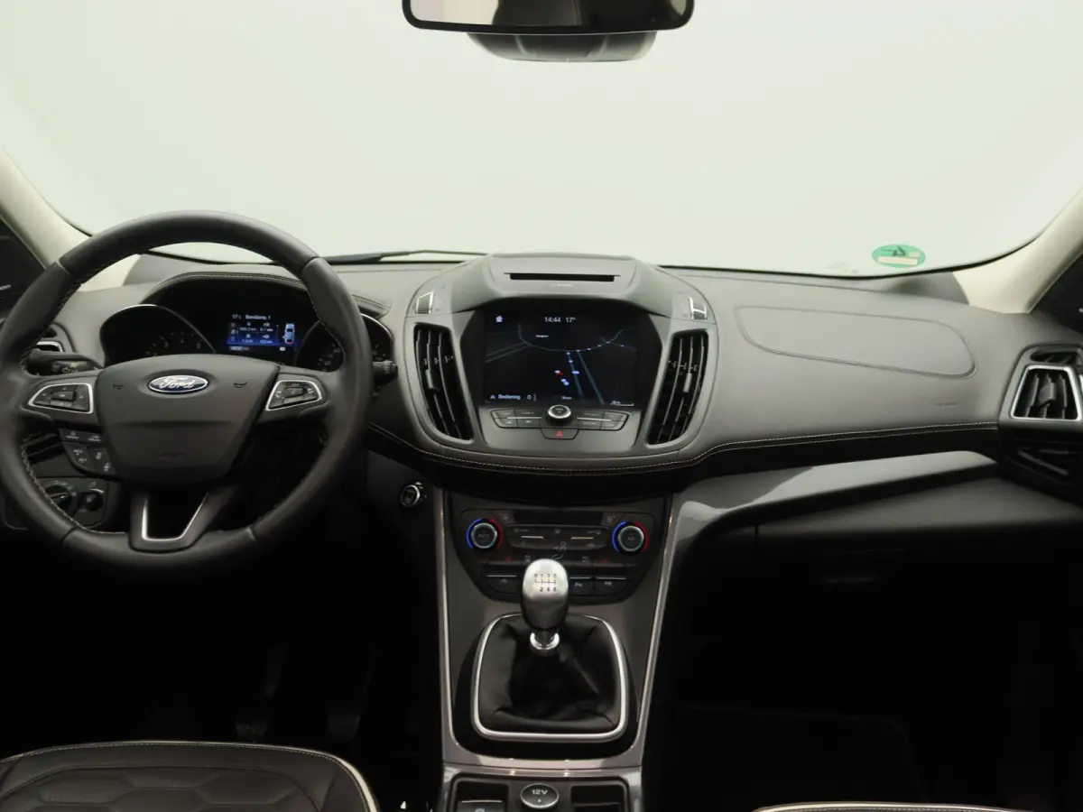 1.5 EcoBoost Vignale Panoramadak | Trekhaak | 18"inch | Winterpack | Leder + elek. st. + memory | Getint glas | Navigatie | Climate control | Elek. klep