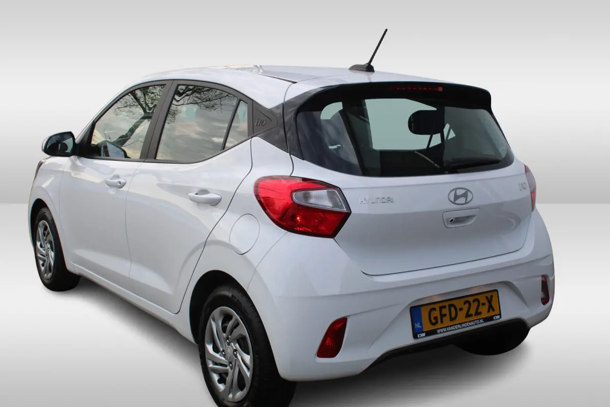 1.0 Comfort Smart Parkeer camera l Navigatie l Cruise control l Apple carplay/ Android auto l Bluetooth