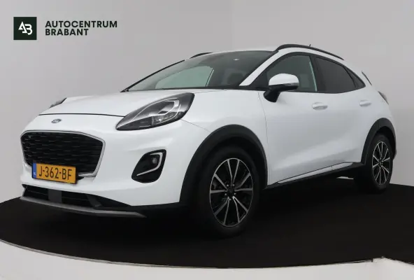 1.0 EcoBoost Titanium (TREKHAAK, PARKEERSENSOREN, NAVIGATIE, LANE-ASSIST)