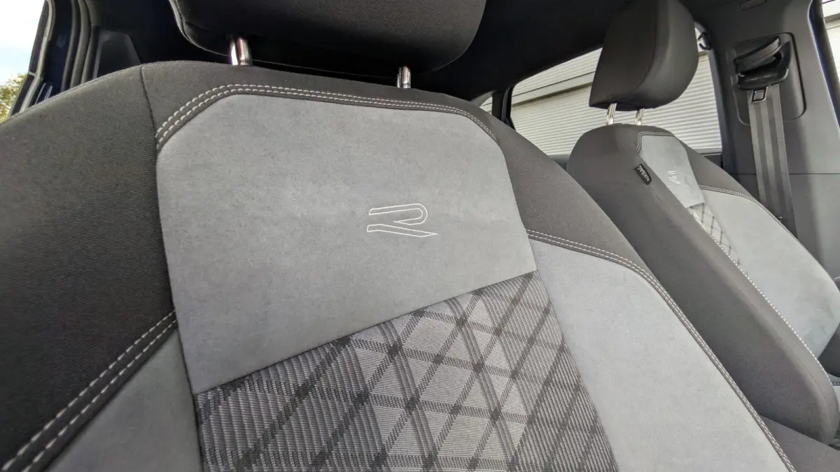1.0 TSI 115pk DSG R-Line | App Connect Navigatie | LED Matrix | Camera