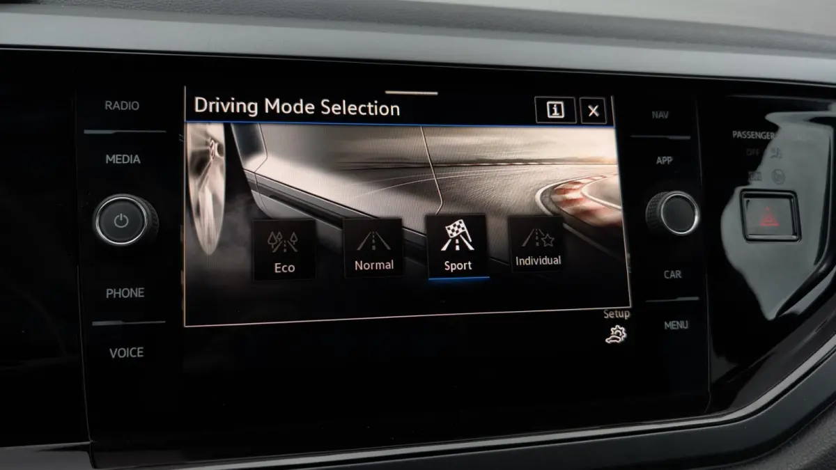 1.0 TSI 115pk DSG R-Line | App Connect Navigatie | LED Matrix | Camera