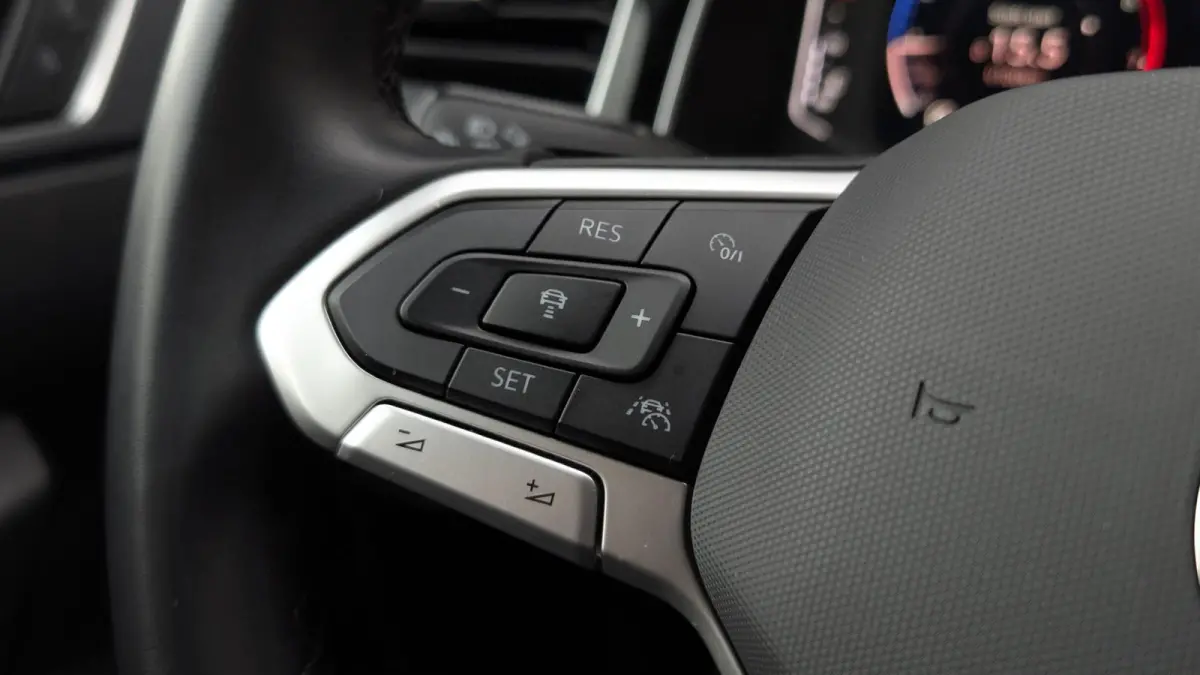 1.0 TSI 115pk DSG R-Line | App Connect Navigatie | LED Matrix | Camera