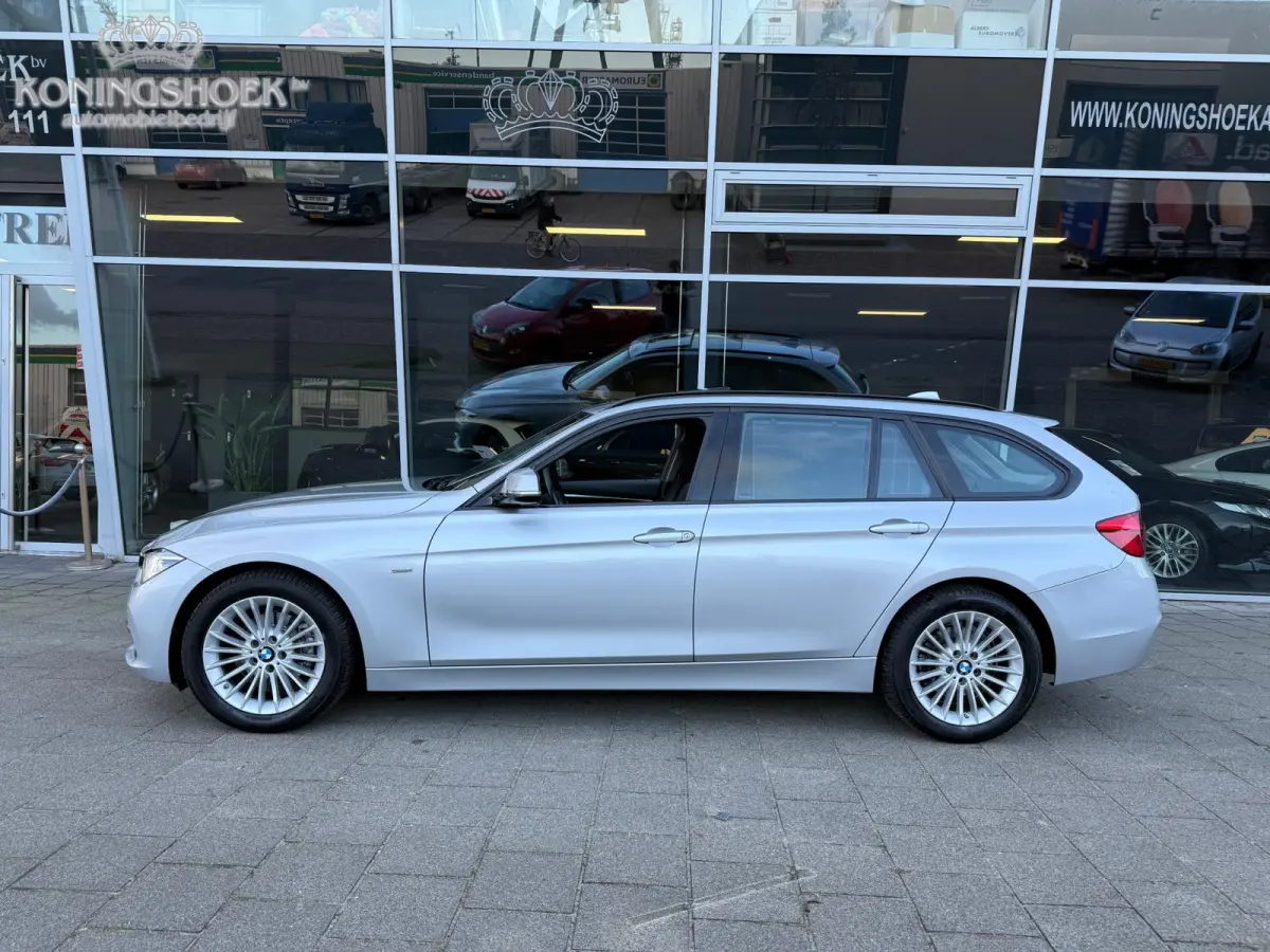 318i Corporate Lease High Executive