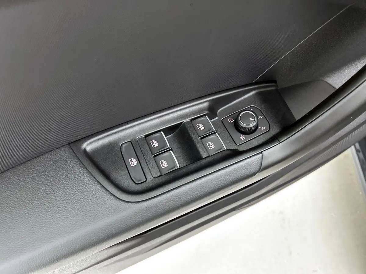 25 TFSI Pro Line 95 PK | Apple Carplay | Android Auto | Cruise Control | Airco | Lichtmetalen velgen |