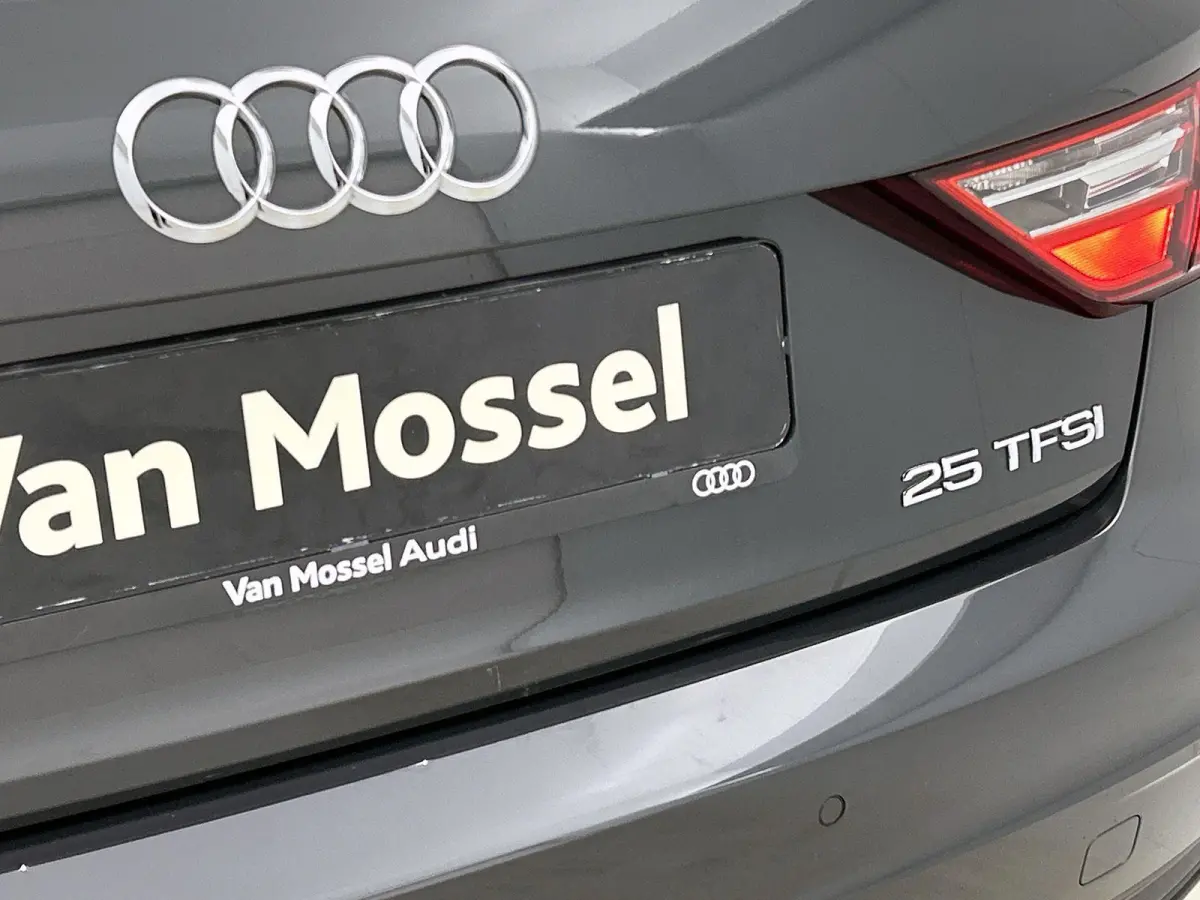 25 TFSI Pro Line 95 PK | Apple Carplay | Android Auto | Cruise Control | Airco | Lichtmetalen velgen |