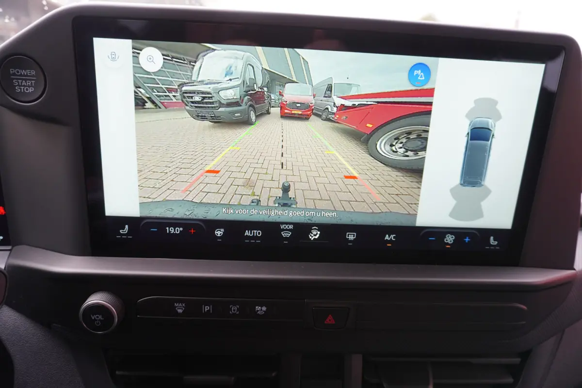 340L 2.5 PHEV 233PK L2H1 Trend 9 Persoons PHEV Automaat Nr. V141 | Hybride | Airco | Cruise | Apple CP| Side bars  DEMO
