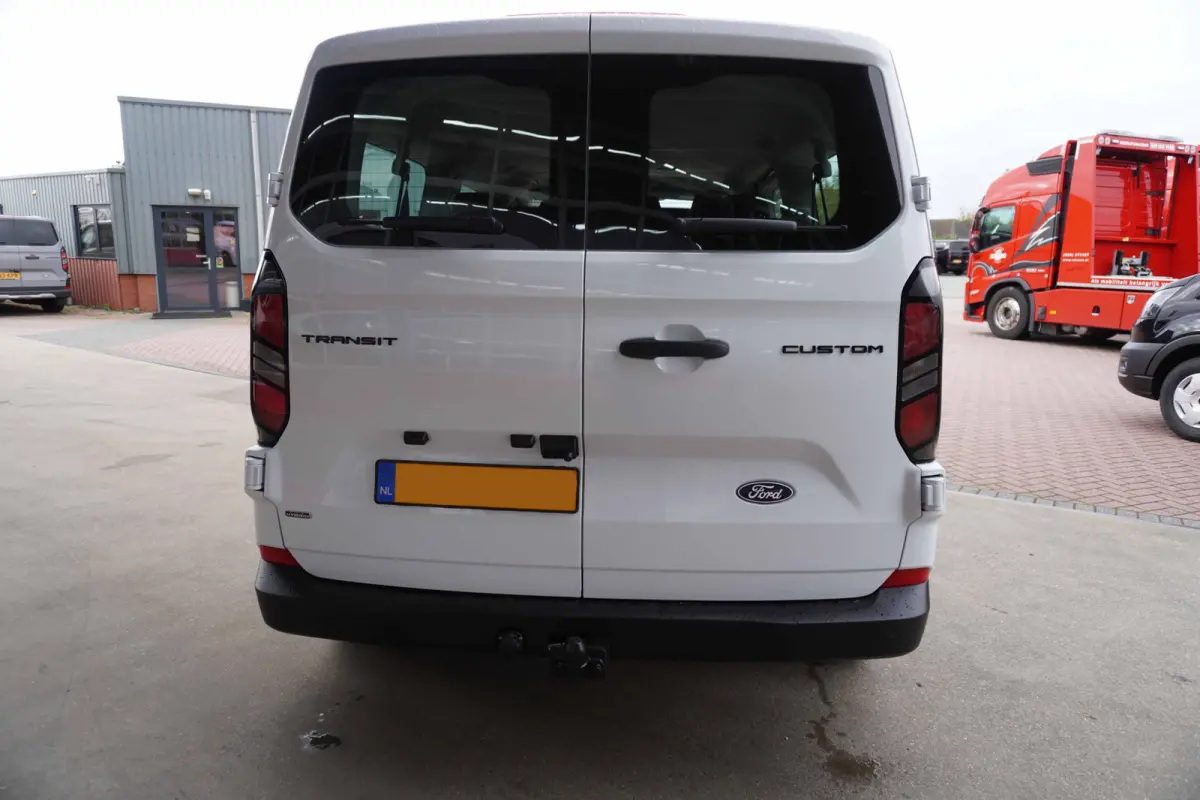 340L 2.5 PHEV 233PK L2H1 Trend 9 Persoons PHEV Automaat Nr. V141 | Hybride | Airco | Cruise | Apple CP| Side bars  DEMO