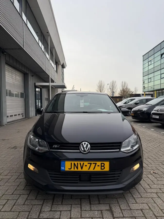 1.2 TSI 90 pk | R-Line | Navigatie | 5 deurs