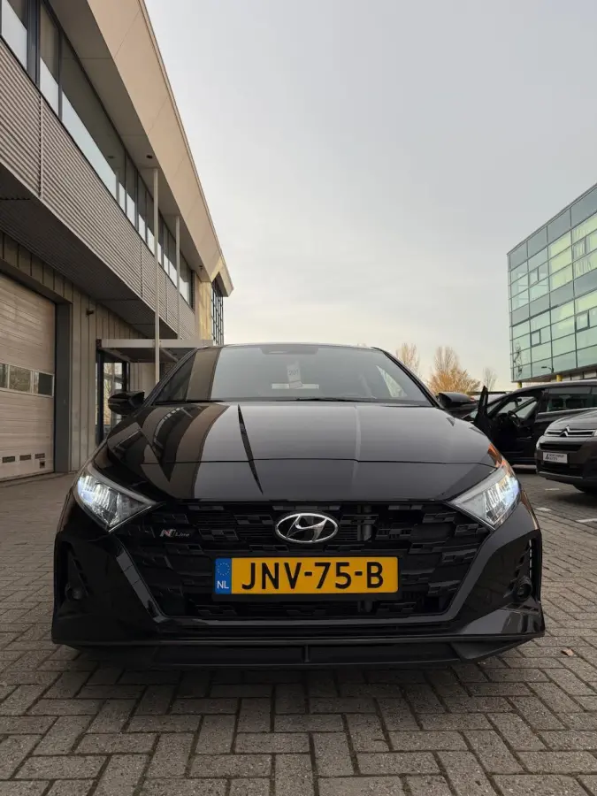 1.0 Benz + Elek | N-Line | Aut | Camera | Xenon