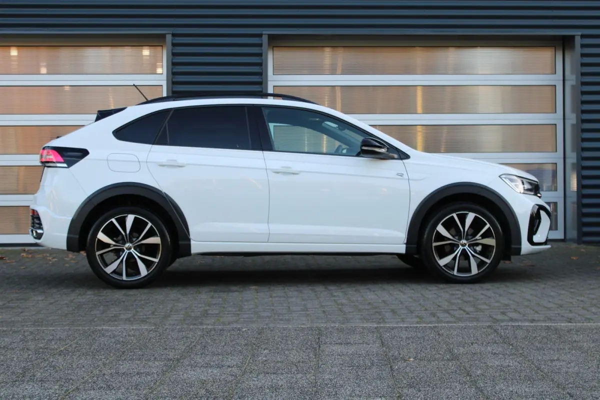 1.0 TSI 115pk DSG R-Line Business | Apple Carplay & Android Auto | 18" Misano Velgen | Stoelverwarming