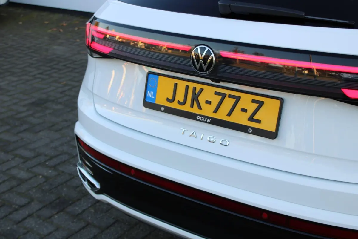 1.0 TSI 115pk DSG R-Line Business | Apple Carplay & Android Auto | 18" Misano Velgen | Stoelverwarming