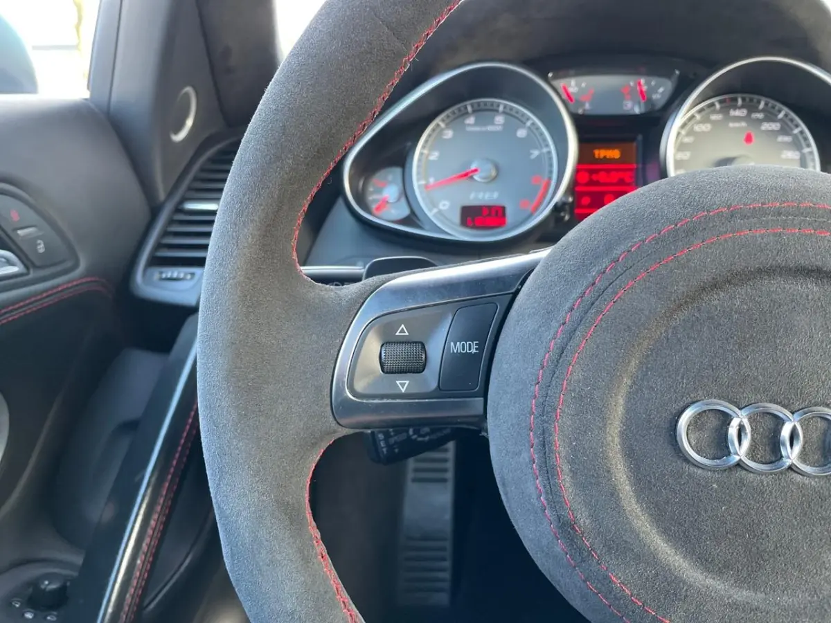 4.2 V8 FSI 49000KM! Audi R8 4.2 V8 FSI