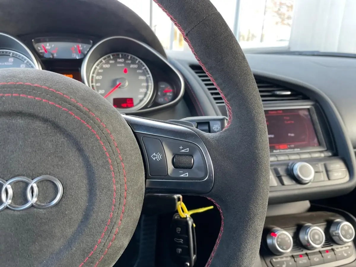 4.2 V8 FSI 49000KM! Audi R8 4.2 V8 FSI