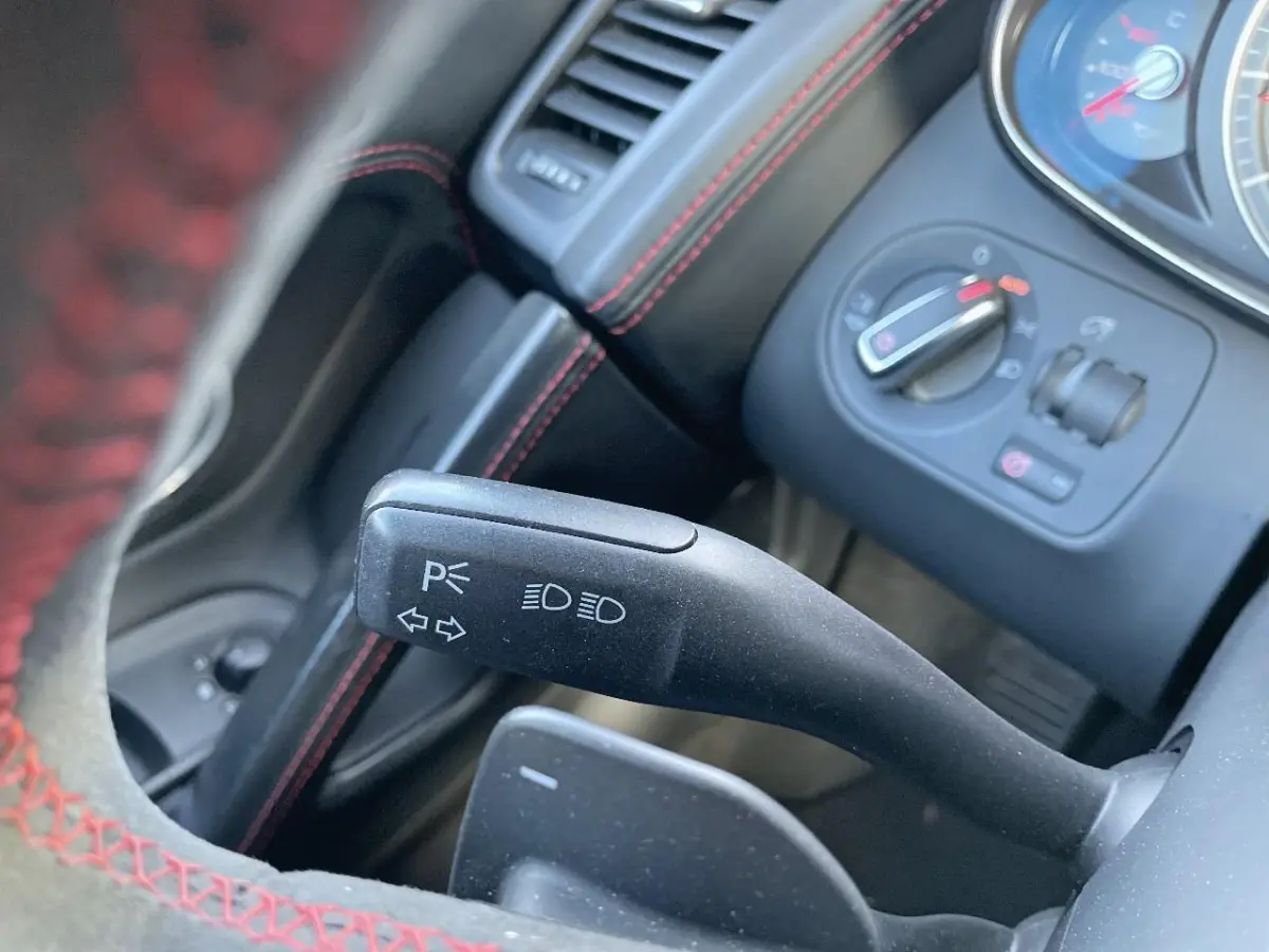 4.2 V8 FSI 49000KM! Audi R8 4.2 V8 FSI