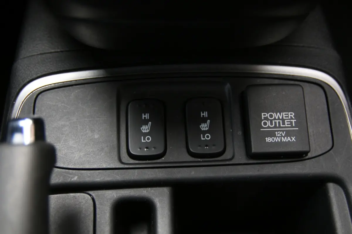 2.0 4WD Eleg. Ed.