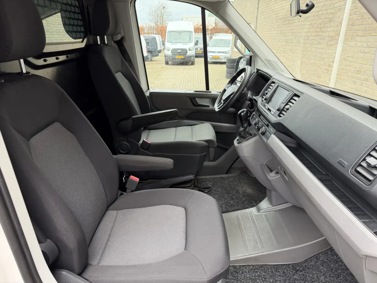 35 2.0 TDI 141 PK Euro 6 L3H3 Nieuwe apk/Automaat/CarPlay/trekhaak/cruise control