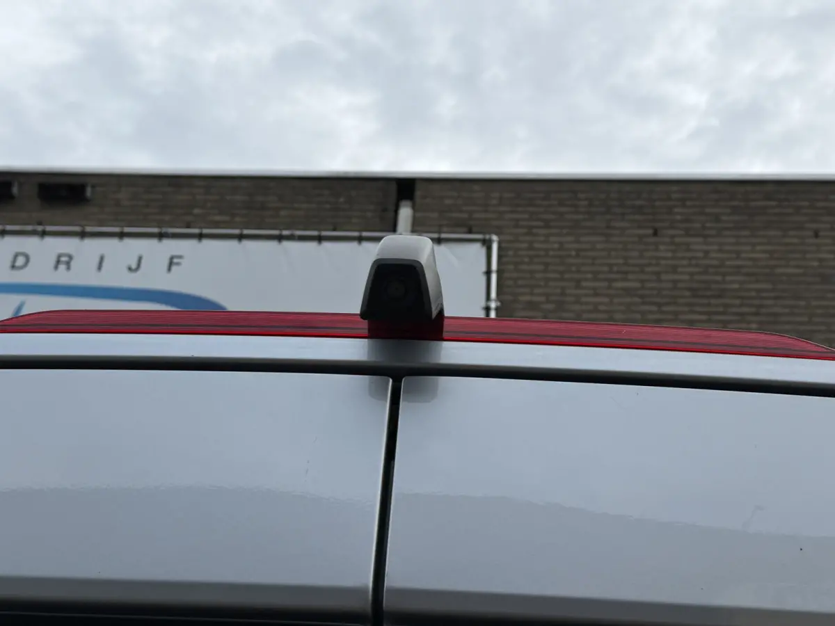 30 2.0 TDI 141PK Euro 6 L3H2 Nieuwe APK/Automaat/CarPlay/camera/cruise control