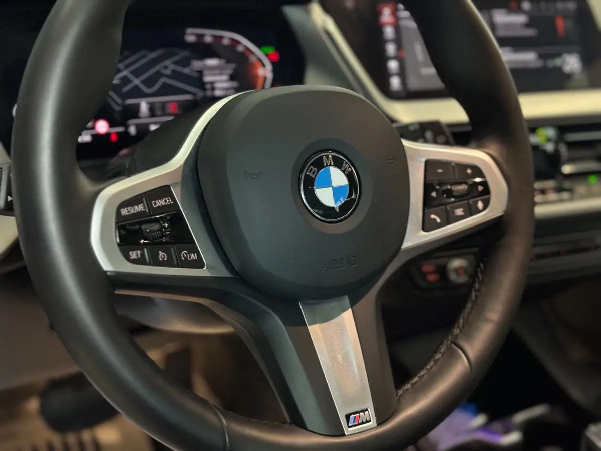120i | CAMERA | LED | STOELVERW. | 2024