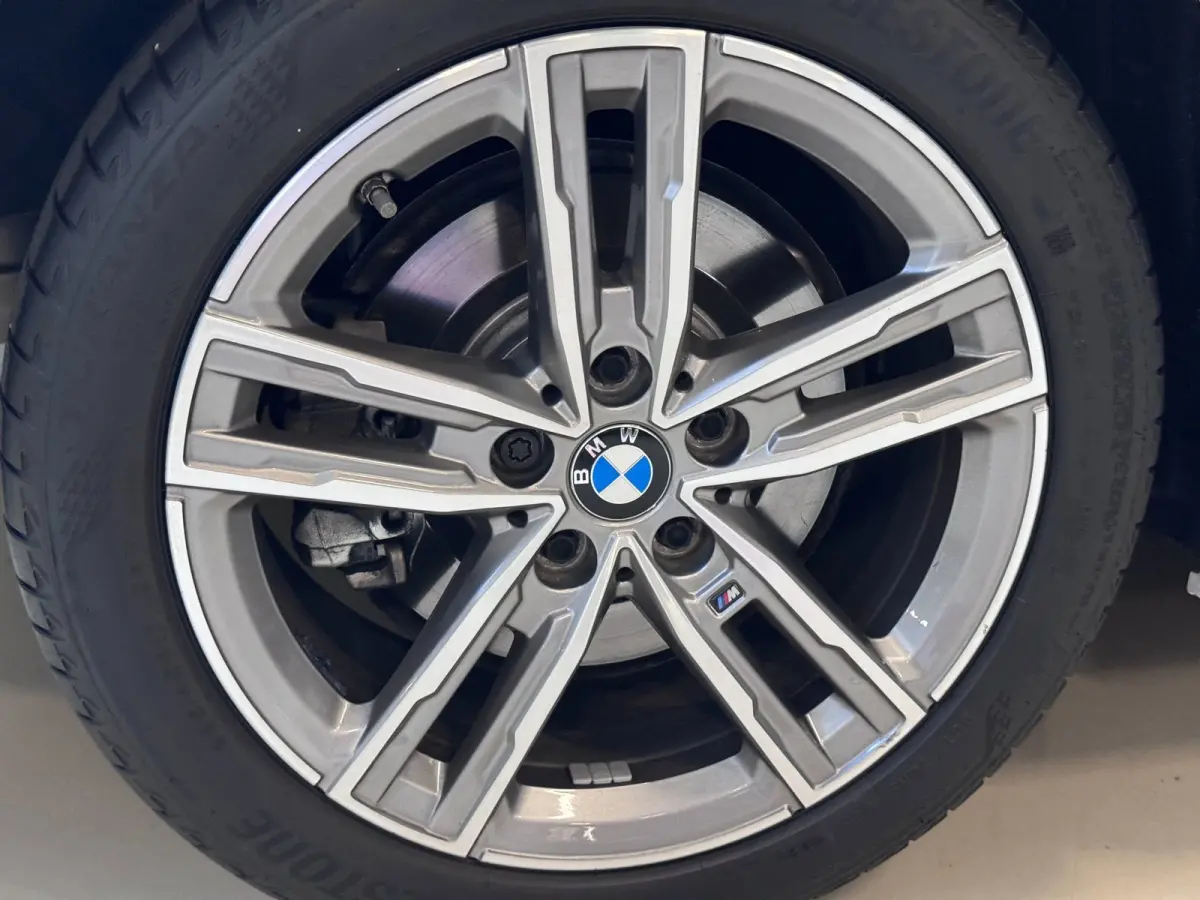 120i | CAMERA | LED | STOELVERW. | 2024