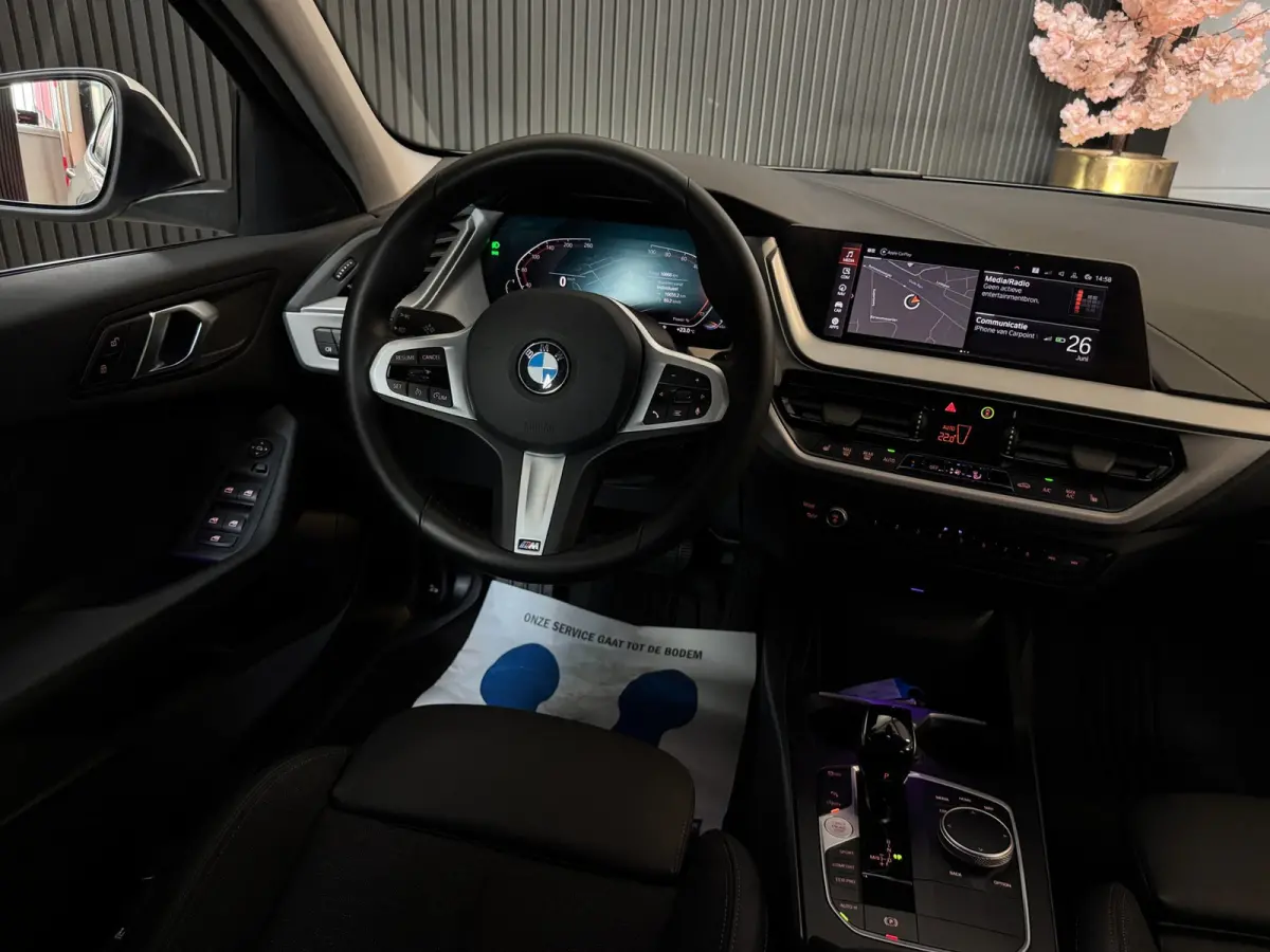 120i | CAMERA | LED | STOELVERW. | 2024
