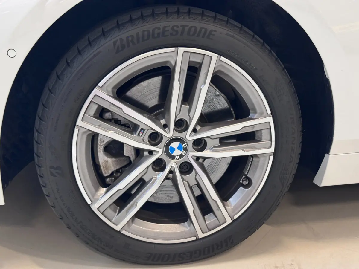 120i | CAMERA | LED | STOELVERW. | 2024