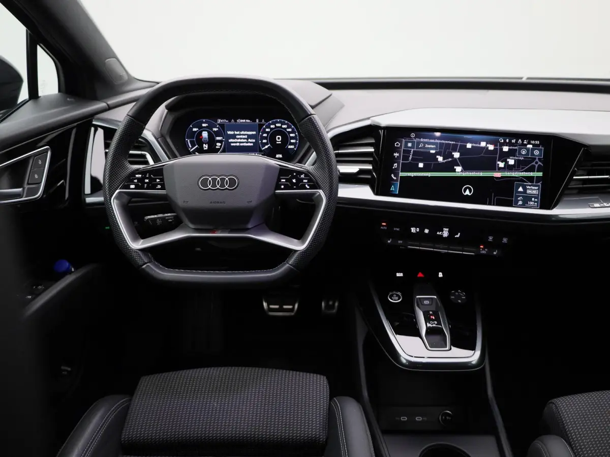 45 Edition 82 kWh | Demo | Glazen panoramadak l Cruise control l Parkeersensoren l Airco l Navigatie l Apple Carplay / Android Auto l Stoelverwarming l Matrix-ledkoplampen l Privacy glas l T