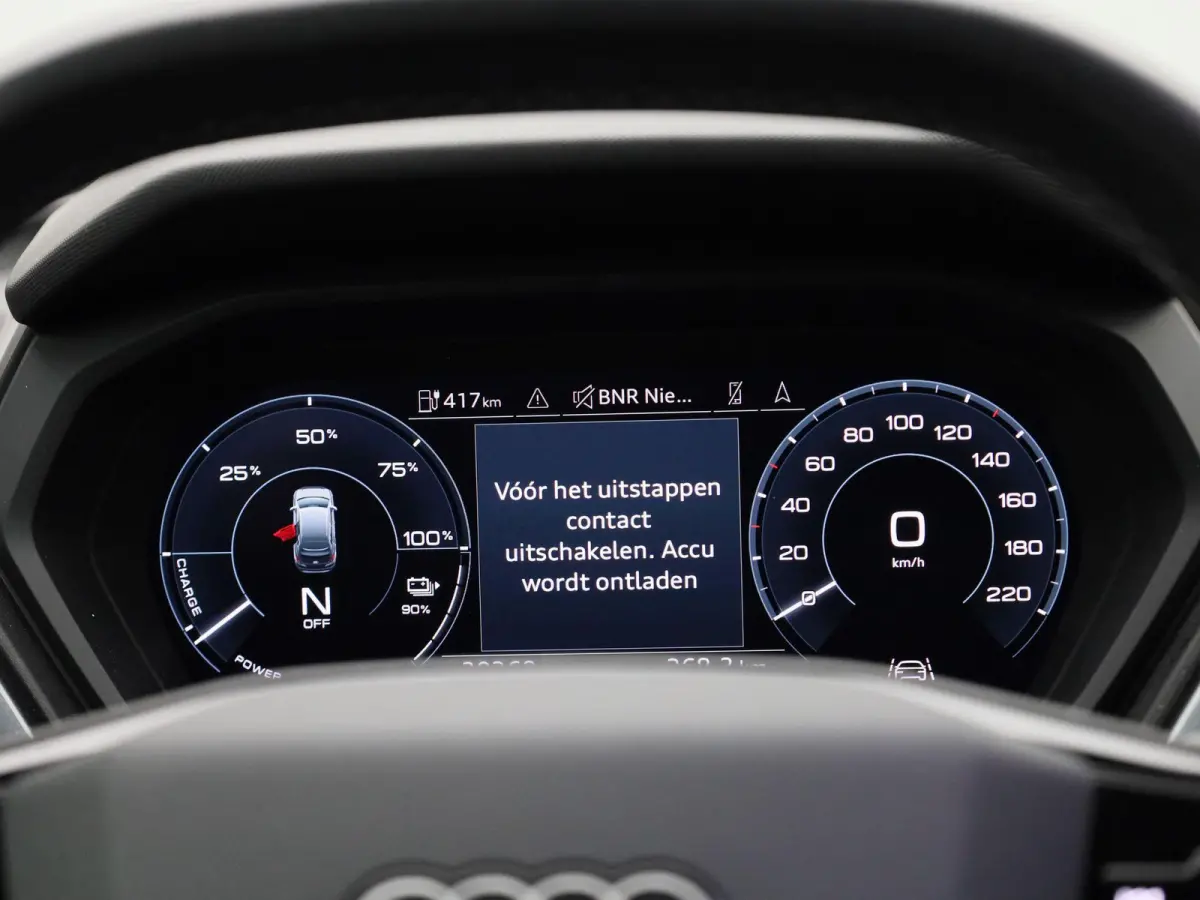 45 Edition 82 kWh | Demo | Glazen panoramadak l Cruise control l Parkeersensoren l Airco l Navigatie l Apple Carplay / Android Auto l Stoelverwarming l Matrix-ledkoplampen l Privacy glas l T