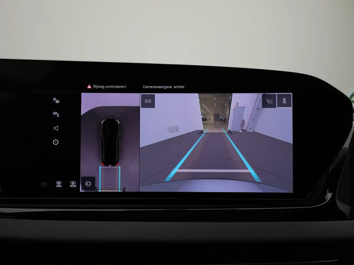 Avant 2.0 quattro S edition Competition | Demo | Adaptive cruise control l Airco l Navigatie l Dodehoekdetectie l Bang & Olufsen sound system l Head-up display l 360 graden camera l Stoelen 