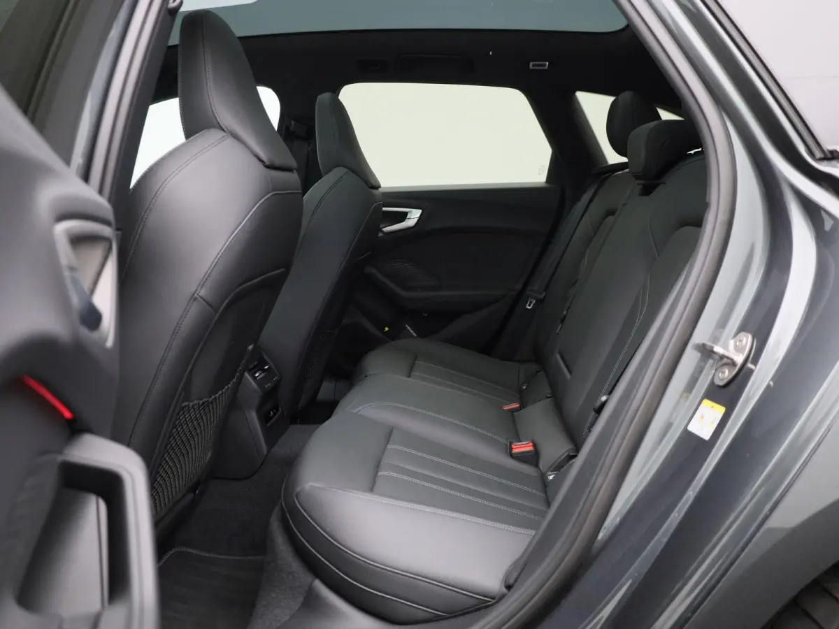 Avant 2.0 quattro S edition Competition | Demo | Adaptive cruise control l Airco l Navigatie l Dodehoekdetectie l Bang & Olufsen sound system l Head-up display l 360 graden camera l Stoelen 