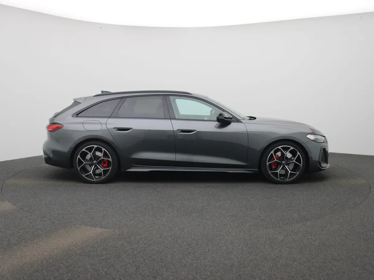 Avant 2.0 quattro S edition Competition | Demo | Adaptive cruise control l Airco l Navigatie l Dodehoekdetectie l Bang & Olufsen sound system l Head-up display l 360 graden camera l Stoelen 