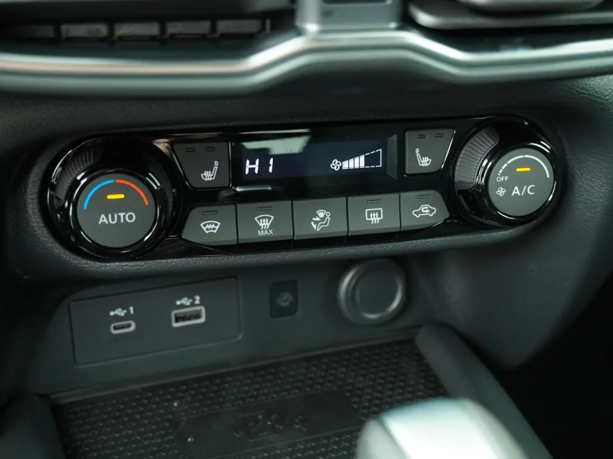 1.6 Hybrid N-Sport | Stoel, voorruit en stuurverwarming | 360 camera | Adaptieve cruisecontrol |