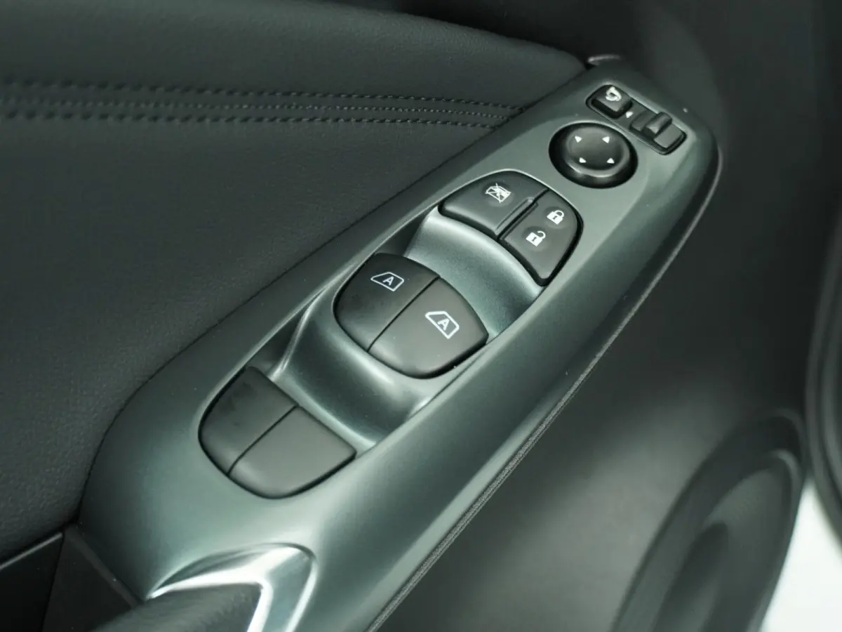 1.6 Hybrid N-Sport | Stoel, voorruit en stuurverwarming | 360 camera | Adaptieve cruisecontrol |