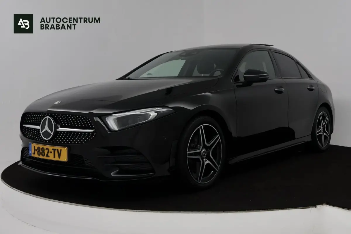200 Business Solution AMG (PANORAMADAK, STOELVERWARMING, ACHTERUITRIJCAMERA, SFEERVERLICHTING)