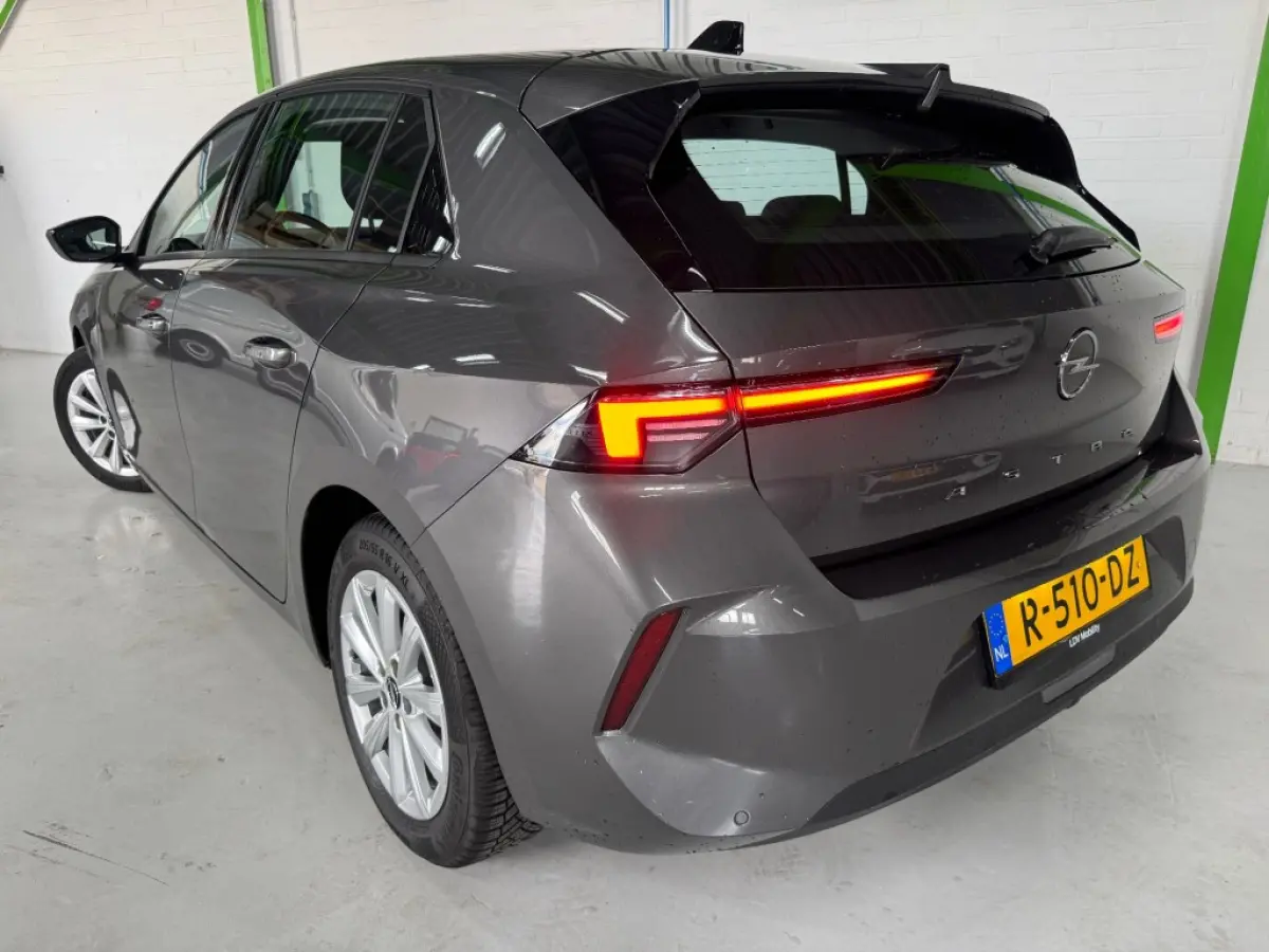 1.2 EDITION / 48002 km / Apple carplay / Cruise / NL-auto / Dealer onderhouden.