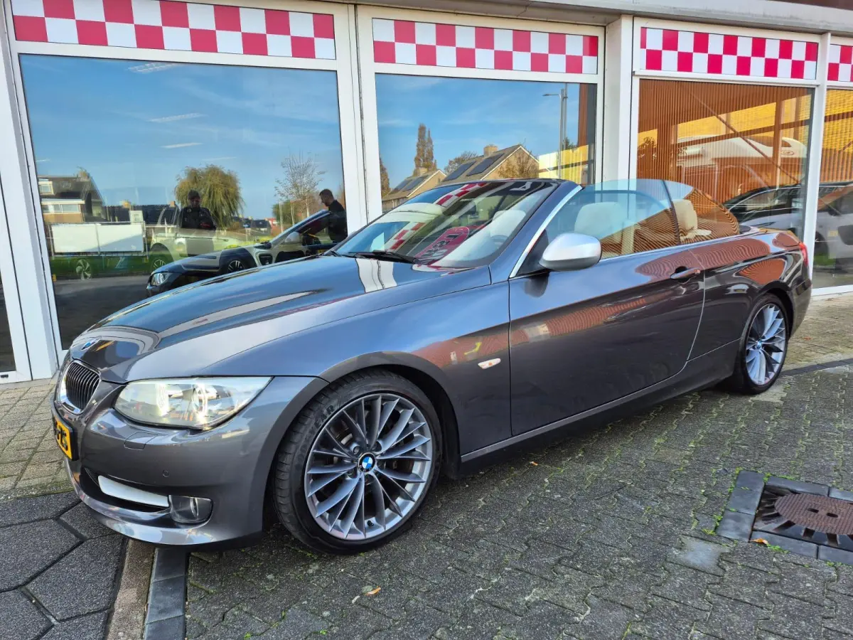 325i Exclusive