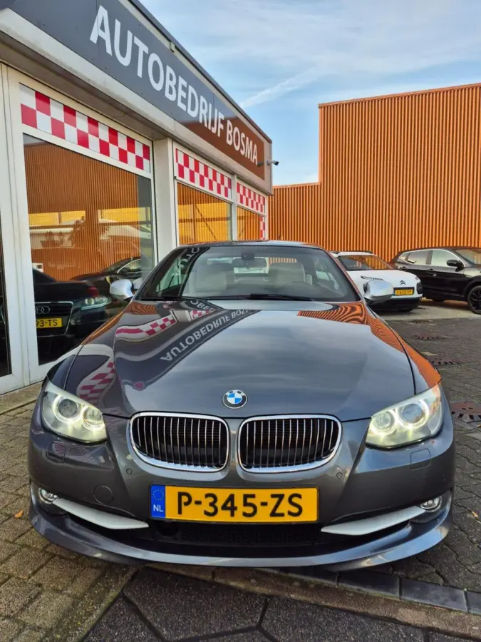 325i Exclusive