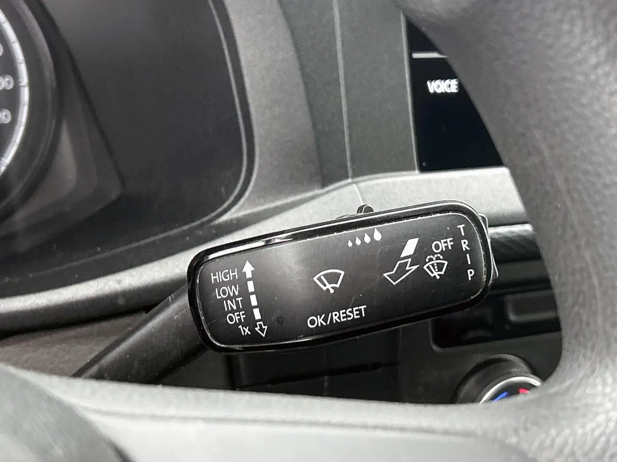2.0 TDI L2H1 110 PK | Airco | Dubbele Cabine | Parkeersensoren Achter | Comfort Stoelen | Cruise Controle | Armsteunen | Bluetooth |