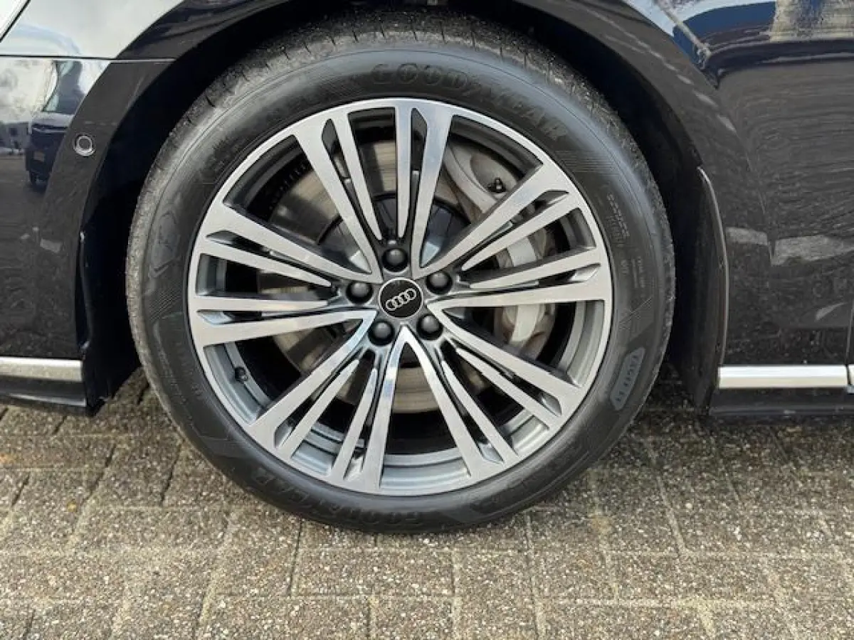 60 TFSI e quattro Hybrid,adap.Cruise,Panorama,Head-up,B&O,LED/OLED,360 Camera,
