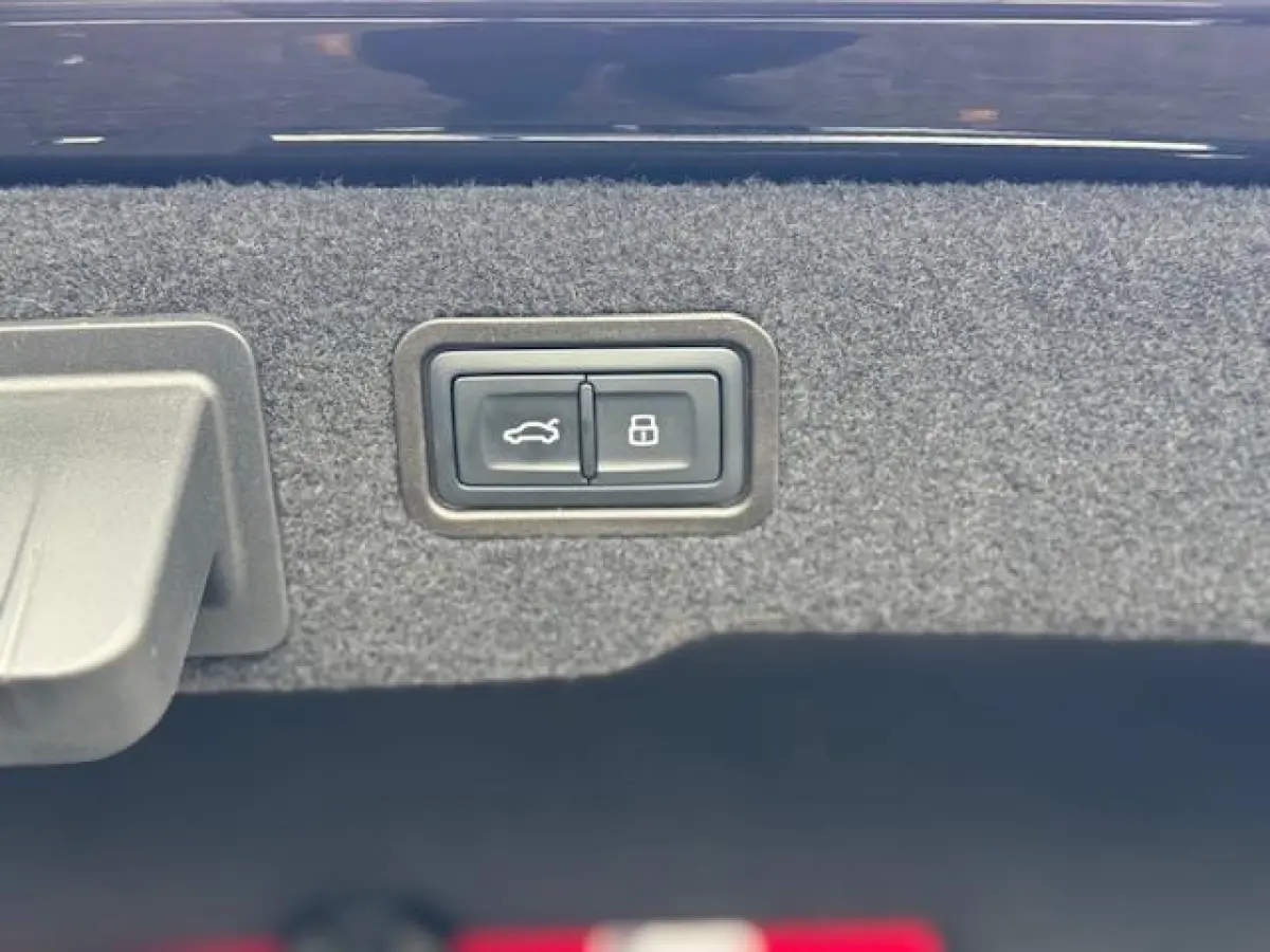 60 TFSI e quattro Hybrid,adap.Cruise,Panorama,Head-up,B&O,LED/OLED,360 Camera,
