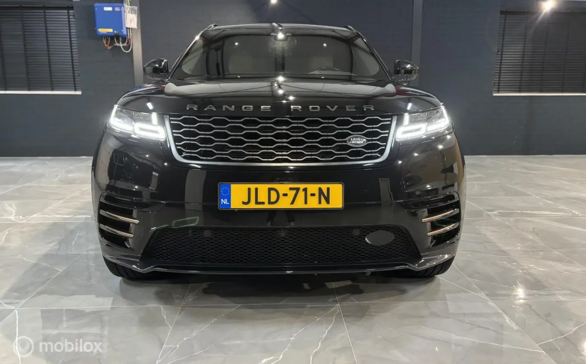 P250 Turbo AWD R-Dynamic Pano