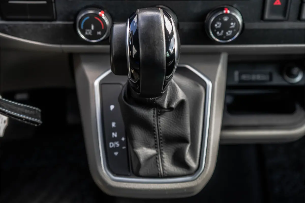 T6.1 2.0 TDI L2H1 | DC | Bulli | 200PK | Leder | Carplay | Virtual | Adapt Cruise