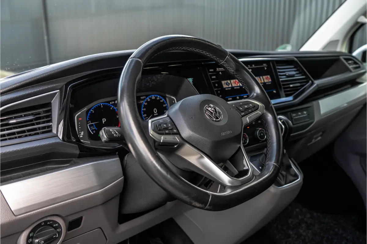 T6.1 2.0 TDI L2H1 | DC | Bulli | 200PK | Leder | Carplay | Virtual | Adapt Cruise