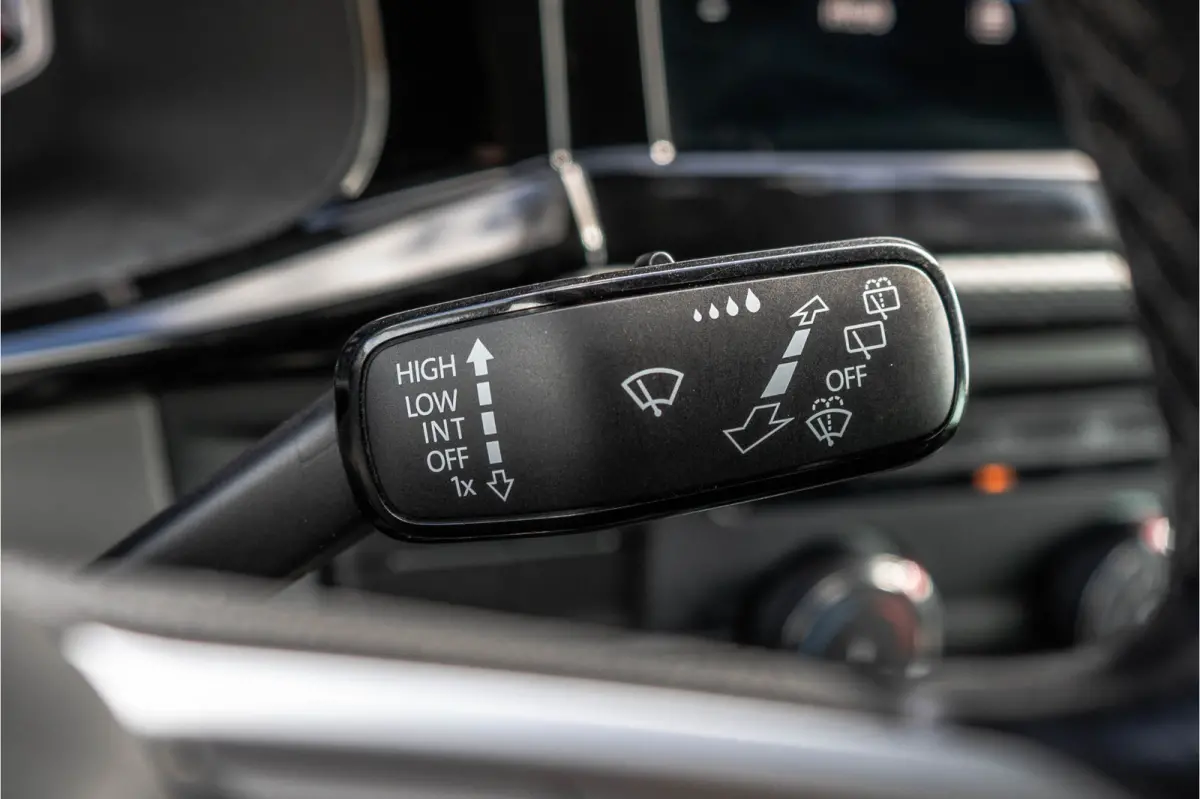 T6.1 2.0 TDI L2H1 | DC | Bulli | 200PK | Leder | Carplay | Virtual | Adapt Cruise