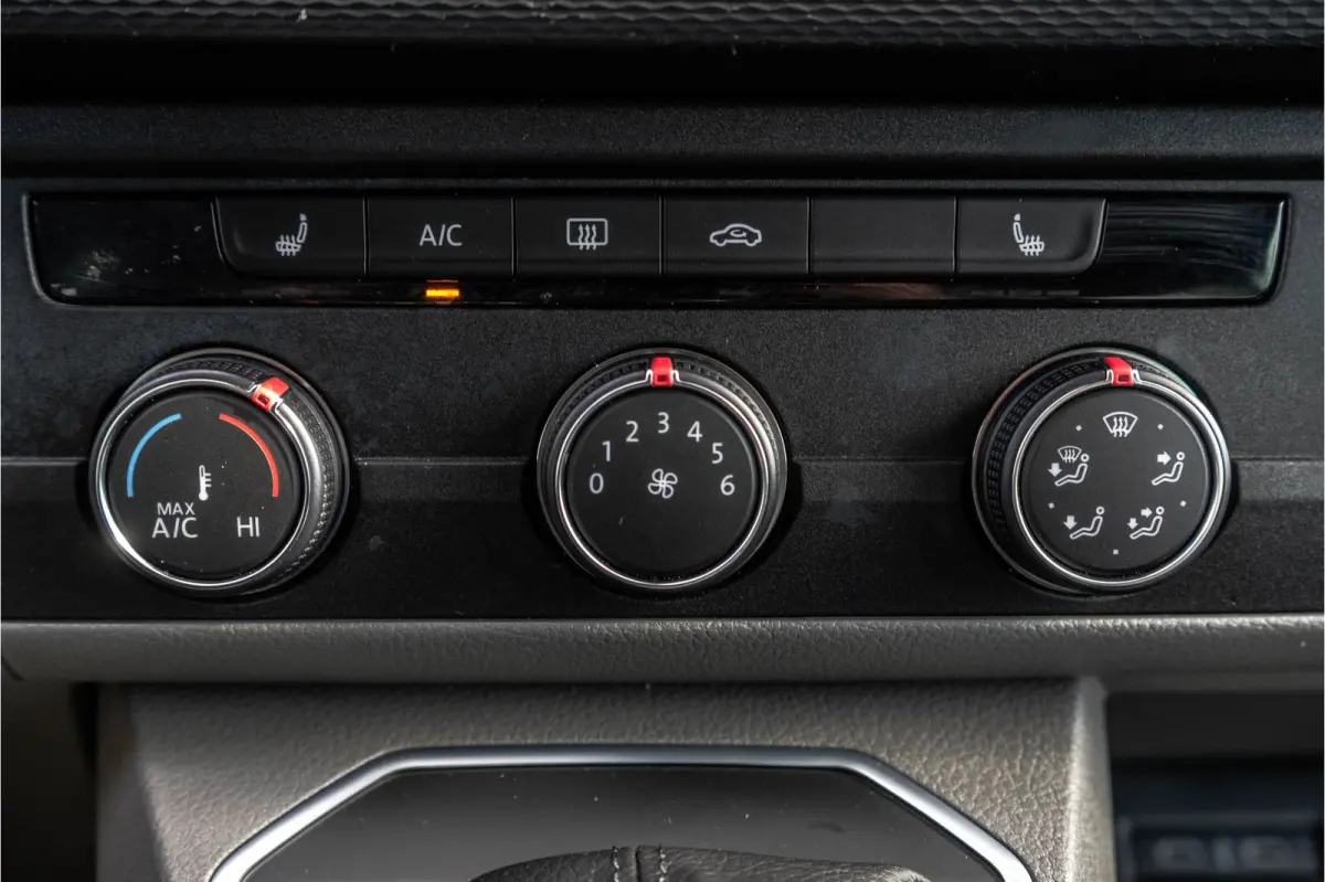T6.1 2.0 TDI L2H1 | DC | Bulli | 200PK | Leder | Carplay | Virtual | Adapt Cruise